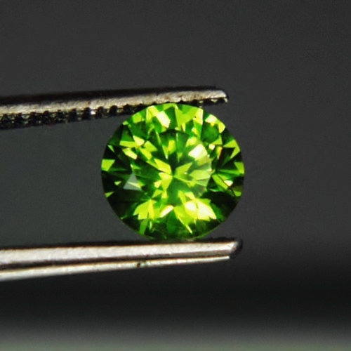 Top Crystal Superior Quality Russian Demantoid Garnet  Litnon.com