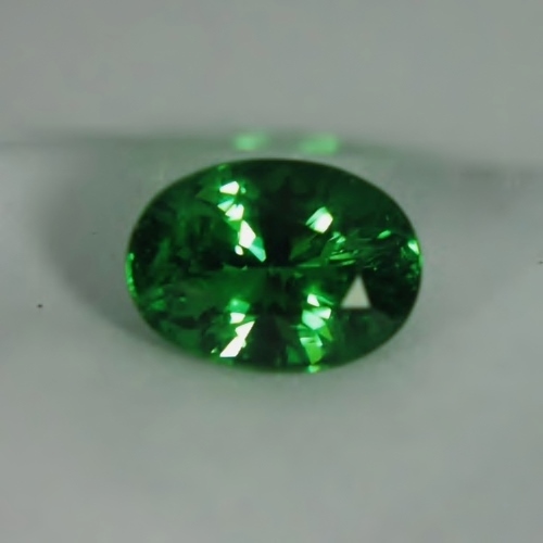 Fine Color Tsavorite Green Garnet Kenya 2.28 ct  Litnon.com