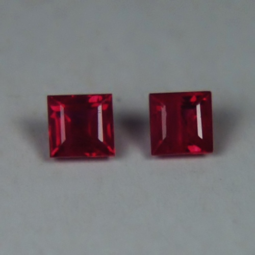 Small Treasure Old Stock South East Asia Ruby Pair 3 mm  Litnon.com