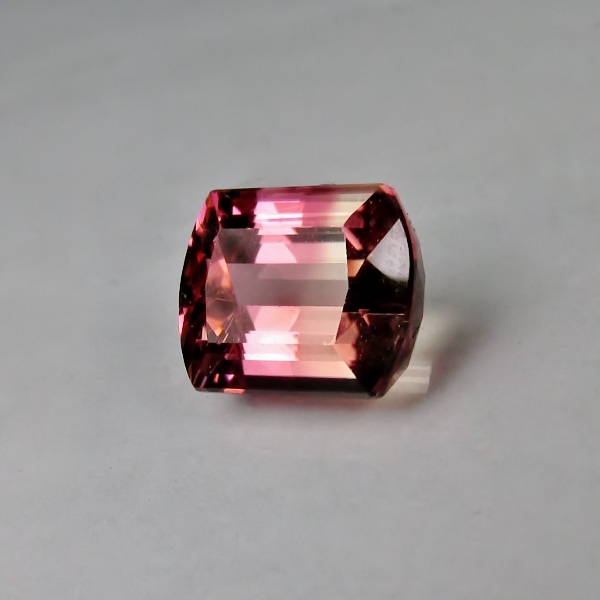 USA Cut Bi Color Tourmaline Afghanistan 3.58 ct  Litnon.com