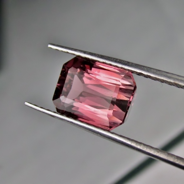 Bright and Pretty Bi Color Tourmaline Afghanistan 2.15 ct GLI PAID Litnon.com