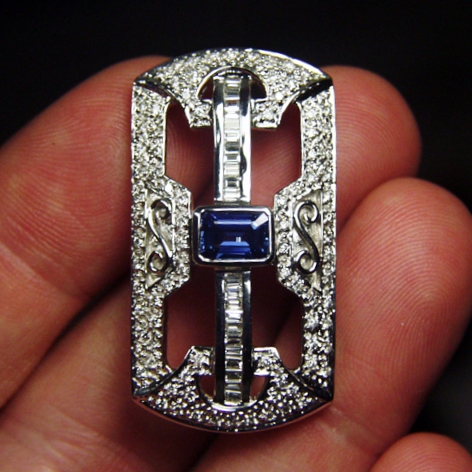 High End Sapphire and Diamond Brooch - Pin 18 kt White Gold  Litnon.com