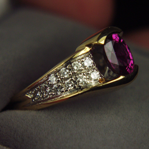 Rich Purple Pink Natural Sapphire 18 kt Gold and Diamond Ring  Litnon.com