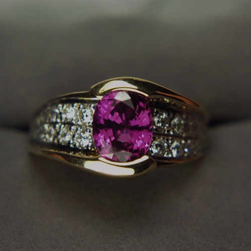 Rich Purple Pink Natural Sapphire 18 kt Gold and Diamond Ring  Litnon.com
