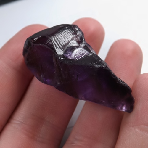 Old Stock Fine Color Zambian Amethyst Facet Rough 81.50 ct  Litnon.com
