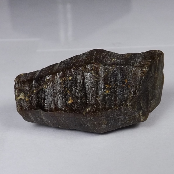 Corrundum Sapphire Crystal Sri Lanka  Litnon.com