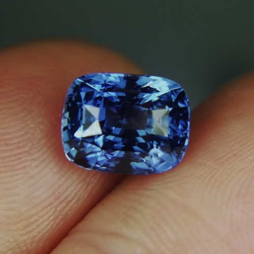 Quality AIGS Certified Unheated Ceylon Sapphire 5.69ct  Litnon.com