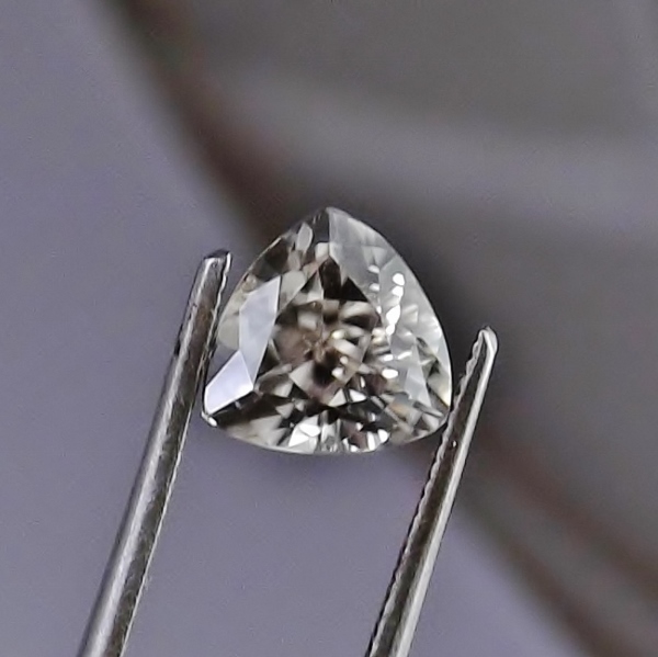 Bright Well Cut Natural Zircon Tanzania 1.35 ct  Litnon.com