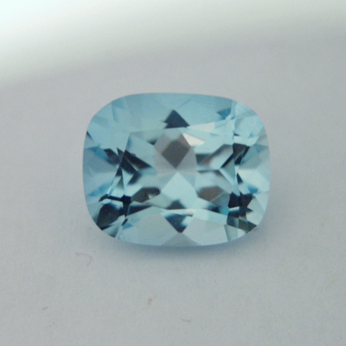 Bright and Lively Old Stock Sky Blue Brazil Aquamarine 3.66 ct  Litnon.com