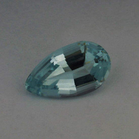 Clean Bright and Lively Old Stock Sky Blue Brazil Aquamarine 6.51 ct  Litnon.com