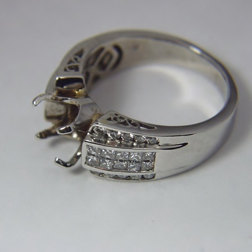 Estate Ladies Heavy 18 kt White Gold and Diamond Semi-Mount Ring GLI  Litnon.com