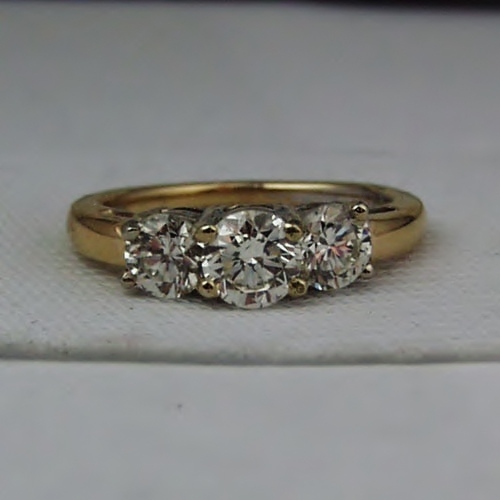 Quality and Value Ladies 3 Diamond 14 kt Gold ring 1.50 ct tw  Litnon.com