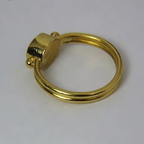 22 Karat Gold Bright Blue Green Tourmaline Ring  Litnon.com