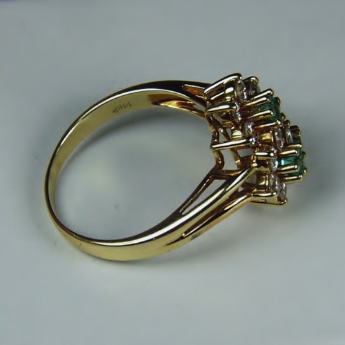 Special Price High Quality 14 kt Emerald and Diamond Ring  Litnon.com
