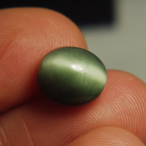 Strong Sharp Eye Prasiolite Quartz Cats Eye Brazil 8.49 ct  Litnon.com