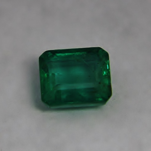 Fine Rich Color Natural Zambian Emerald 2.40 ct  Litnon.com