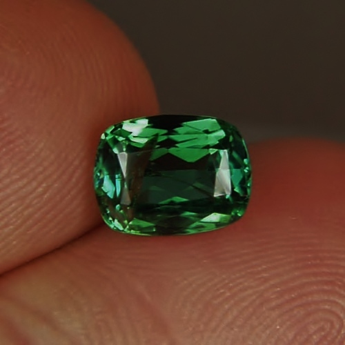 USA Cut Open Color Kelly Green Afghan Tourmaline 2.15 ct  Litnon.com