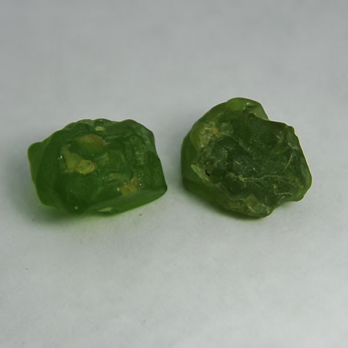 Fine Color and Clean Peridot Facet Rough Arizona 36.01ct  Litnon.com