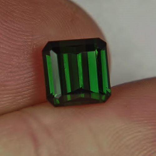 Bright and Clean Old Stock Green Tourmaline Brazil 2.50ct GLI  Litnon.com