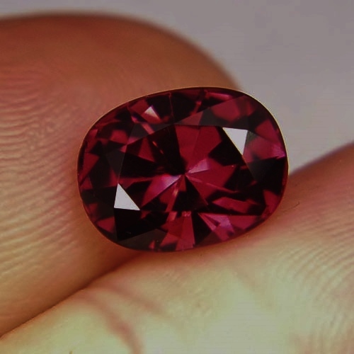 Rich Color Huge and Natural Red Burmese Spinel 4.21 ct GL Litnon.com