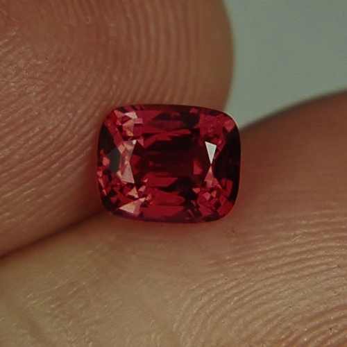  Special Color Bright Pink Red South East Asia Spinel 1.16 ct  Litnon.com