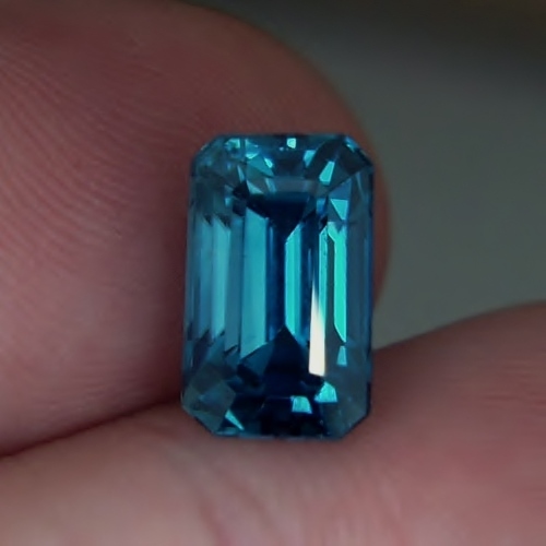 Top Gem Color Cambodian Blue Natural Zircon 7.81 ct GL Litnon.com