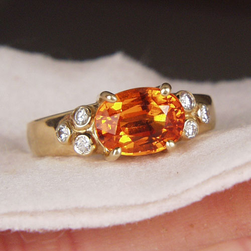 High Quality 2.60 ct Mandarin Garnet and Diamond 14 kt Ring  Litnon.com