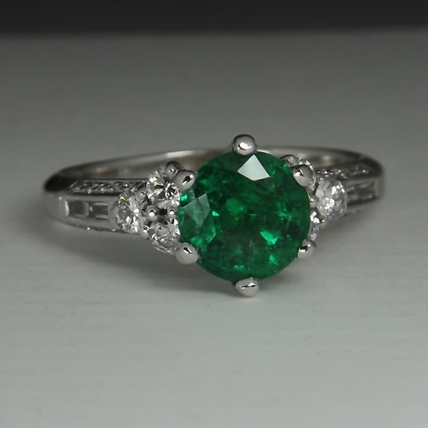 Quality Colombian Emerald Diamond 18kt Ring 1.50 ct  Litnon.com
