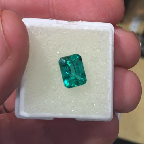 Great Color and Clarity Natural Zambian Emerald 2.50 ct  Litnon.com
