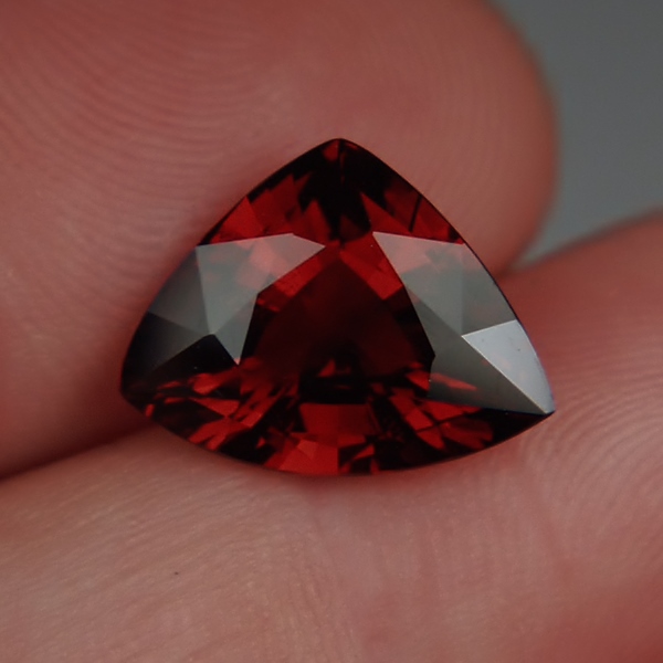 Big Blood Red Spessartite Garnet Nigeria 7.98 ct  Litnon.com