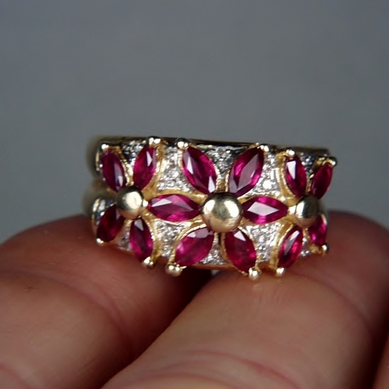  Estate 14 Karat Natural Ruby and Diamond Ring  Litnon.com