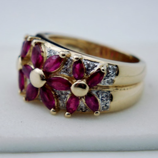  Estate 14 Karat Natural Ruby and Diamond Ring  Litnon.com