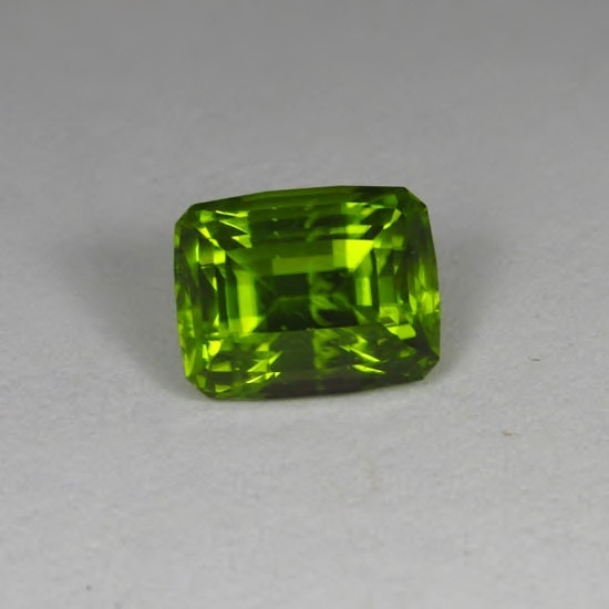 USA Cut Bright and Pretty Arizona Peridot 3.08ct  Litnon.com