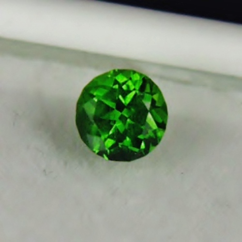 Vintage Chrome Green Old Mine Russian Demantoid Garnet  Litnon.com