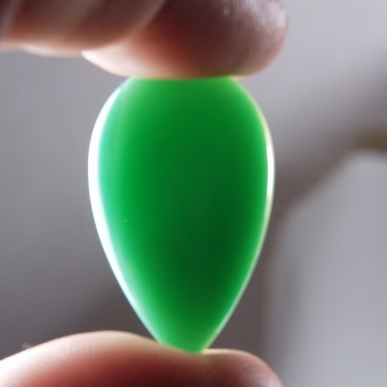 Premium Gem Grade Australian Chrysoprase 21.92 cts  Litnon.com