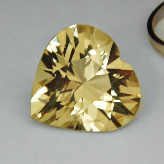 USA Cut American Gemstone Sunshine Yellow Oregon Sunstone 23.52 ct  Litnon.com