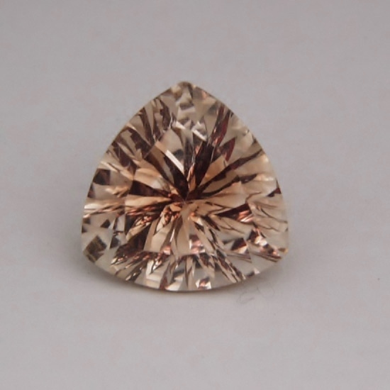 Fine Cutting Bright Champagne Topaz Brazil 8.22 ct  Litnon.com