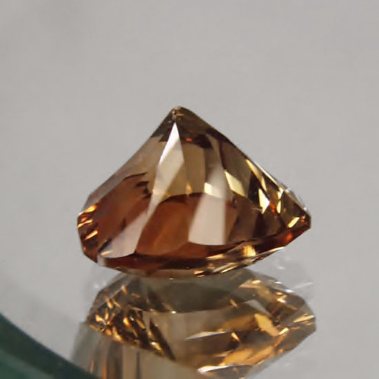 Color and Fine Cutting Bright Sherry Topaz Brazil 9.21 ct  Litnon.com