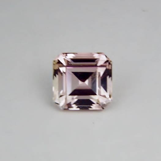 Bright and Pretty Light Peach Pink Tourmaline Nigeria 3.71  Litnon.com