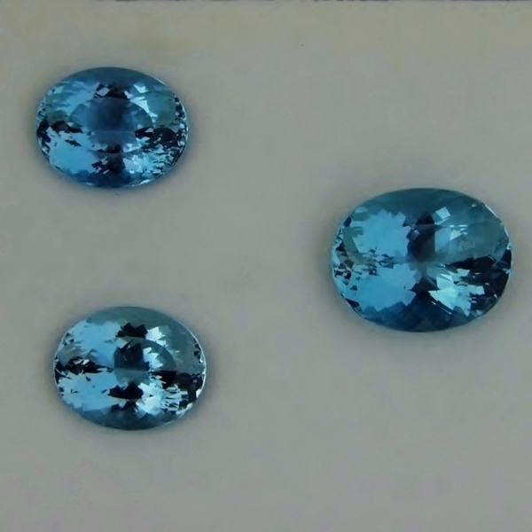 Superb Color Santa Maria Aquamarine Suite Brazil 28.48 ct  Litnon.com