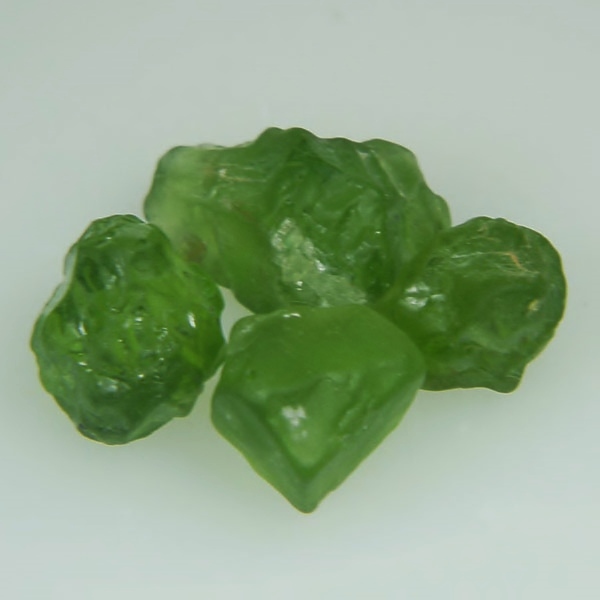 Fine Color and Clean Big Arizona Facet Rough 42.86 ct  Litnon.com