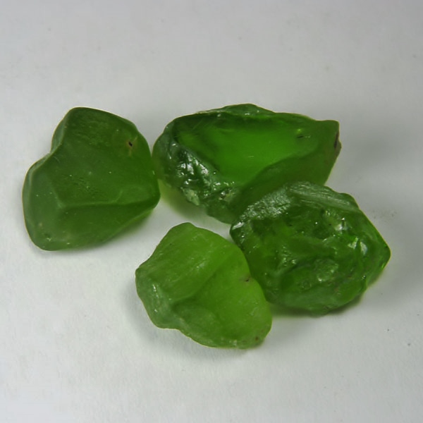 Fine Color and Clean Big Arizona Peridot Facet Rough 55.62 ct  Litnon.com
