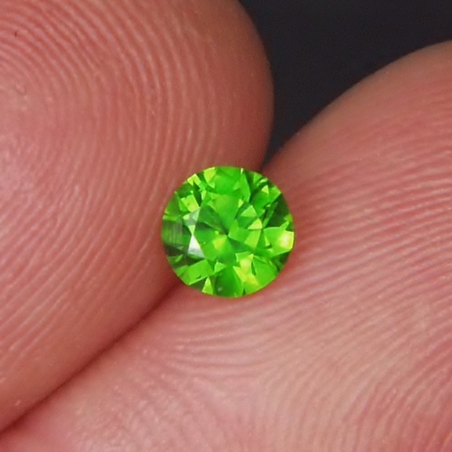 Gem Glowing Green Russian Demantoid Garnet  Litnon.com