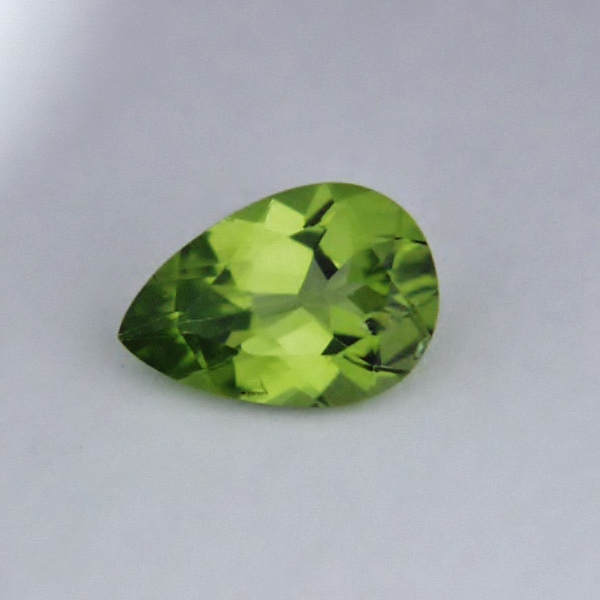  Fine Cut and Color Natural Peridot Pakistan 3.80 Carats  Litnon.com