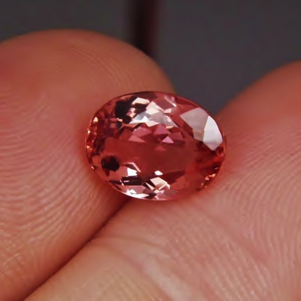 Color True Imperial Topaz Ouro Preto Brazil 4.20 ct  Litnon.com