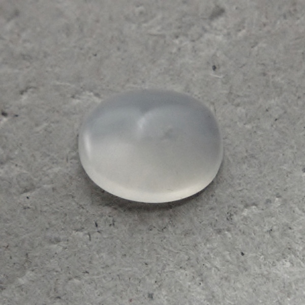 Natural White Moonstone Cabochon Sri Lanka 2.32 ct  Litnon.com