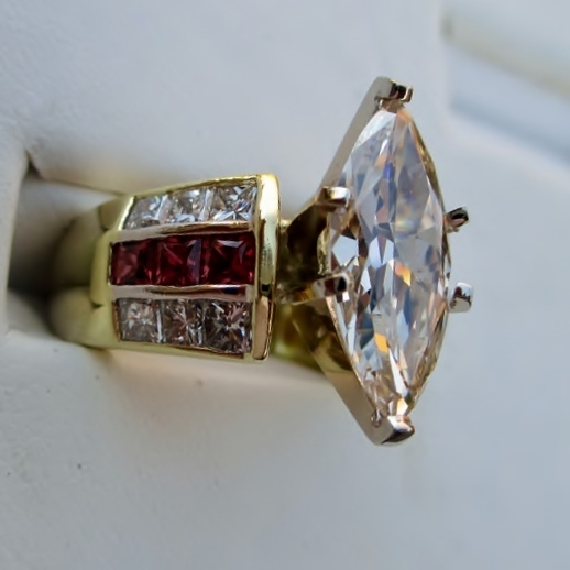  Estate 18 Karat Natural Ruby and Diamond Ring 2.0 ct  Litnon.com