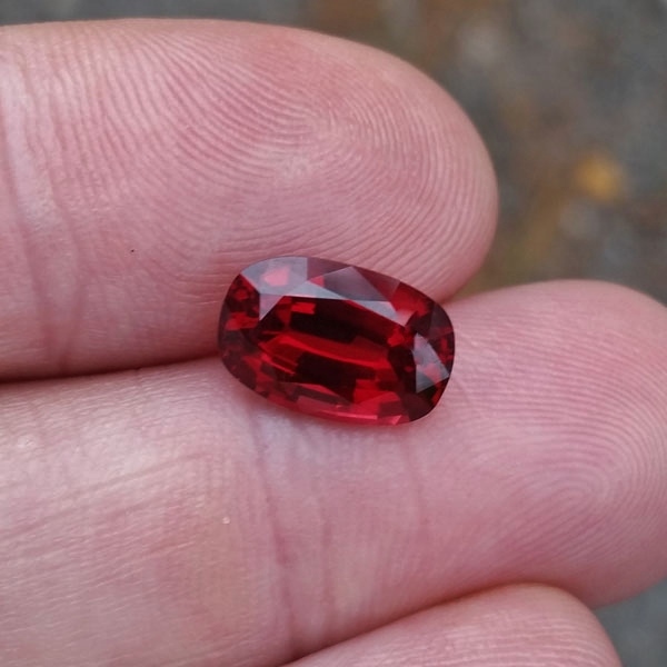 GIA Cert Big Bright and Pretty Natural Orange Red Flame Spinel 4.08 ct  Litnon.com