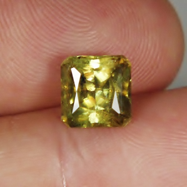 $65.00 Multi Color Fire Natural Sphene - Titanite Pakistan 3.28 ct  Litnon.com