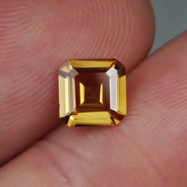 $15.00 Bright Unheated Natural Zircon Tanzania 1.50 ct  Litnon.com